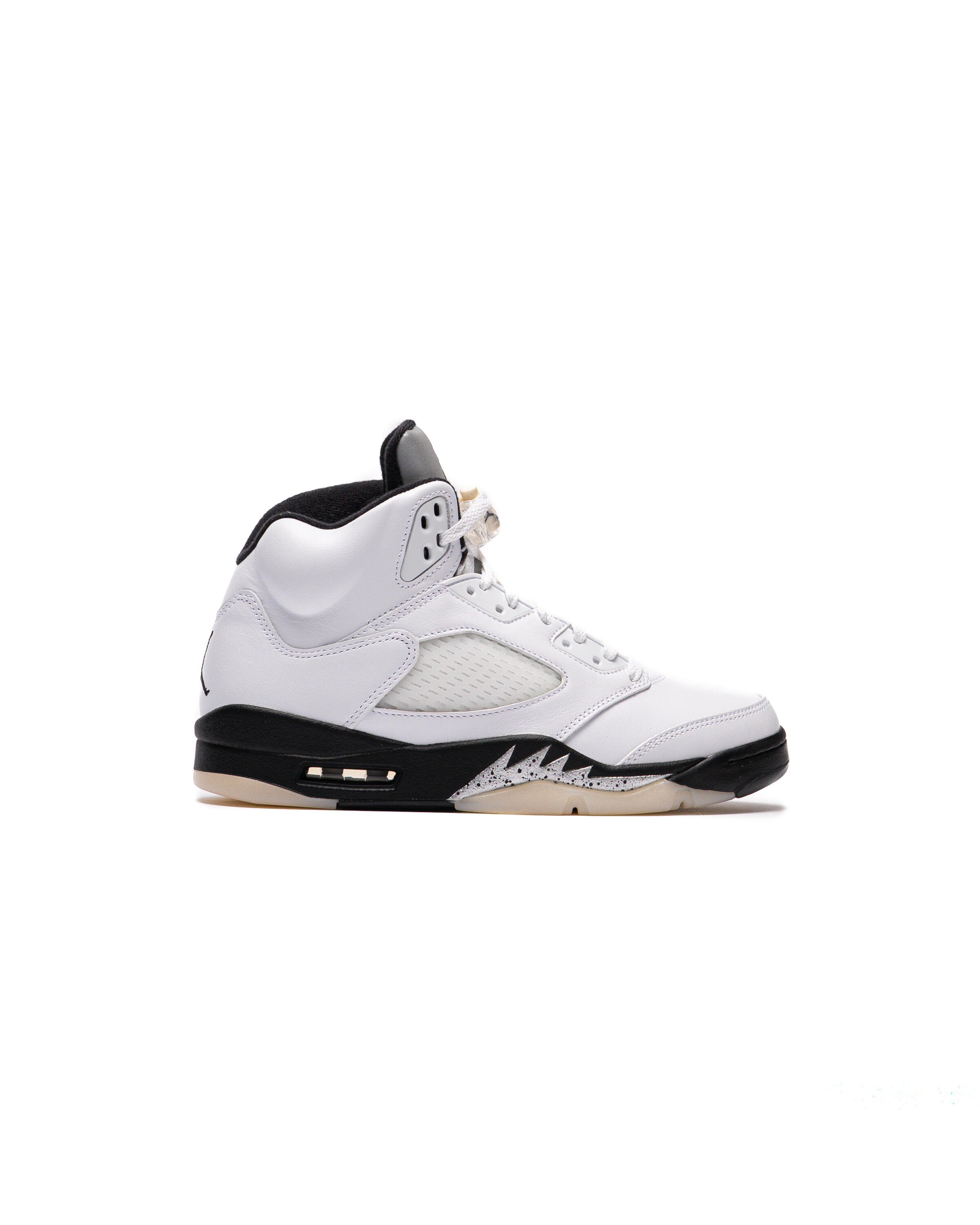 Black and white retro 5 online